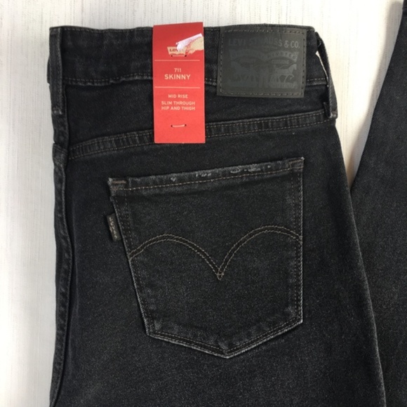 Levi's Women's 711 Skinny Mid rise Jean - Picture 5 of 5